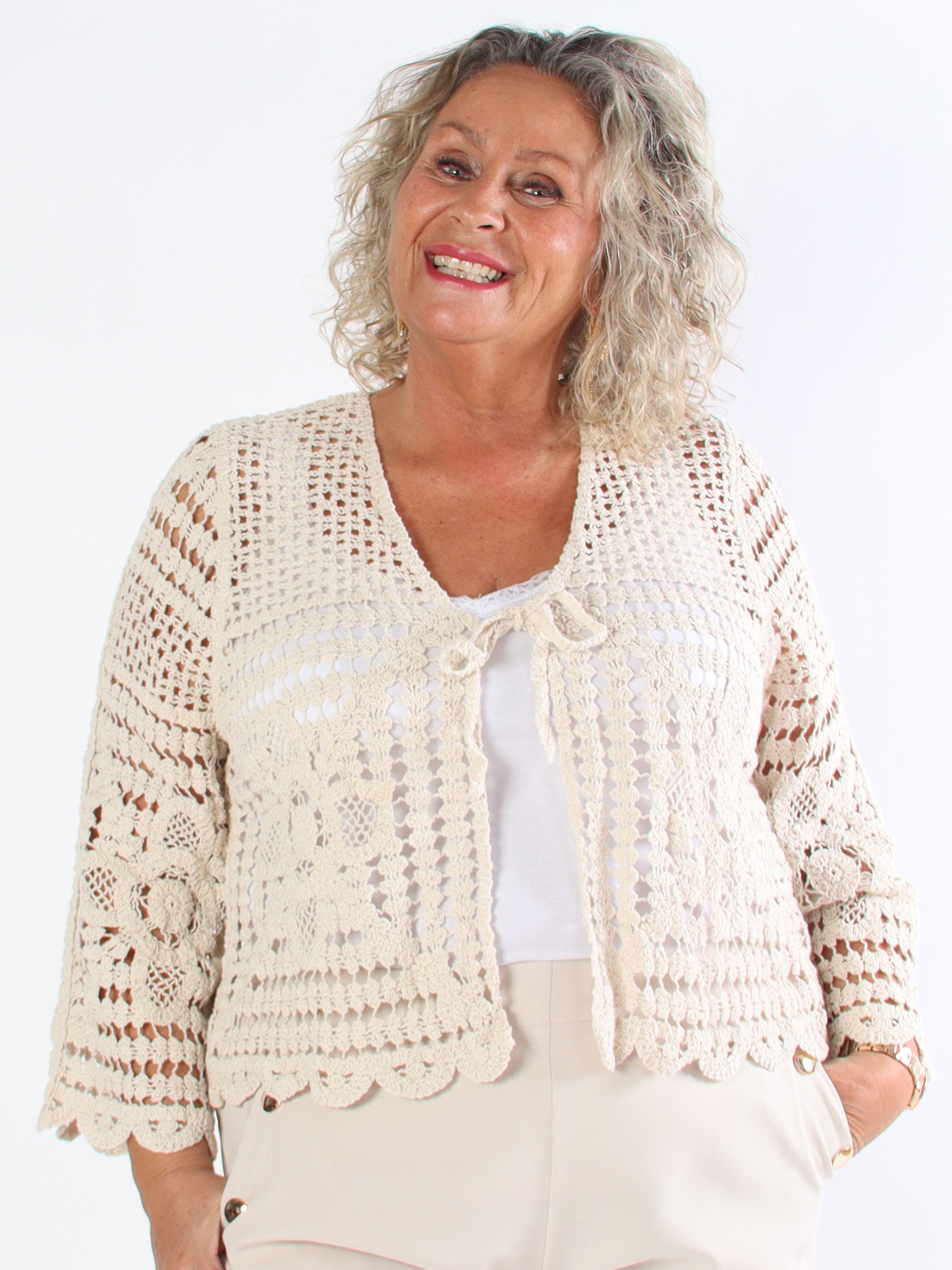 Marina - Söt virkad bomullskofta i plus size